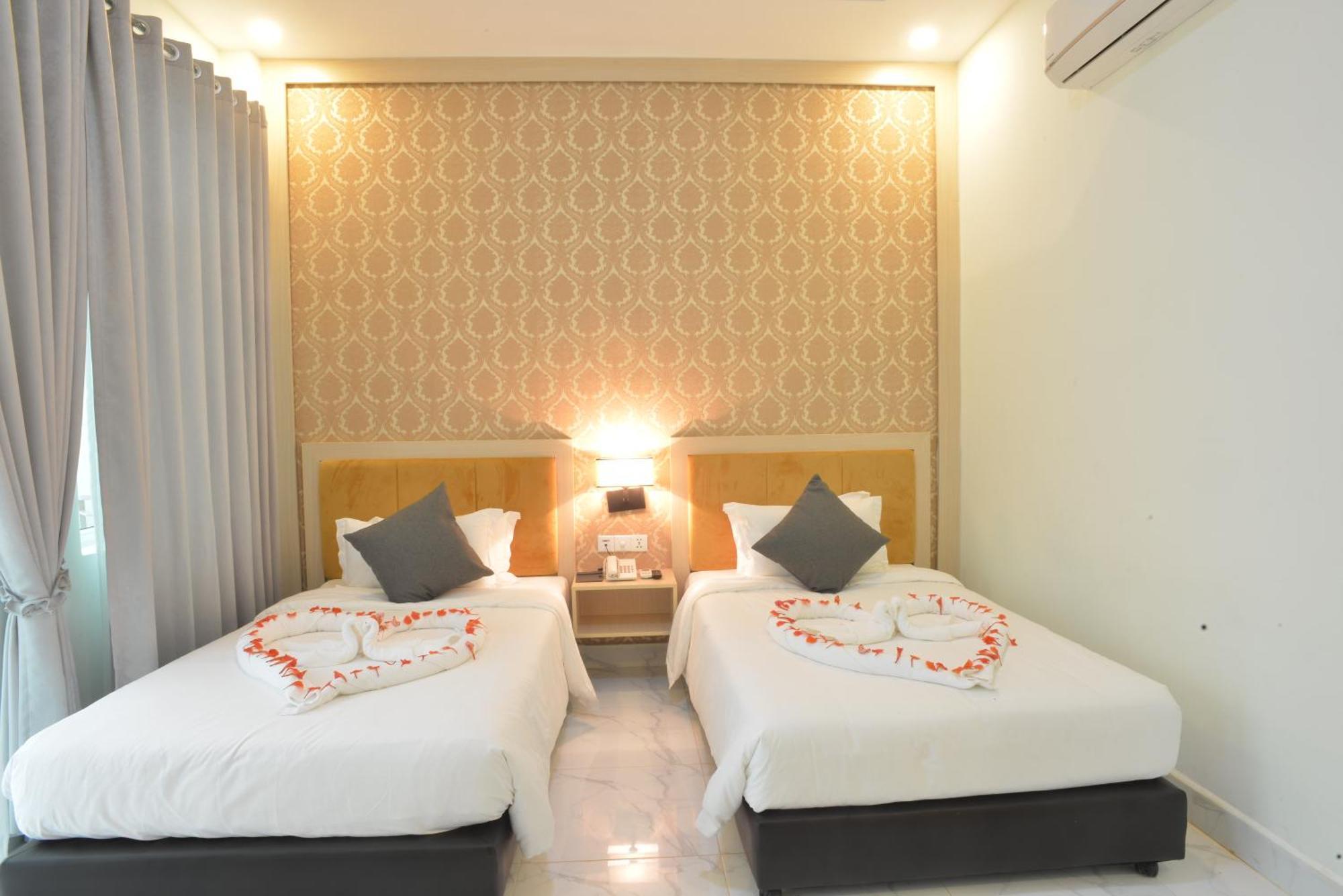 Sangkahak Mith Hotel Kep Esterno foto